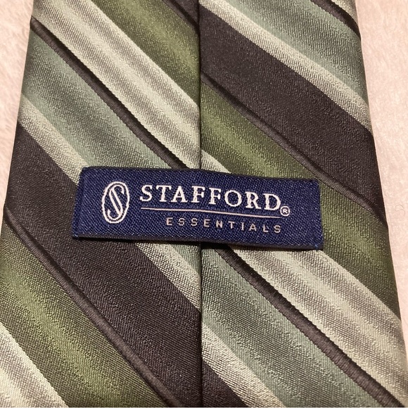 Men’s Ties - Picture 4 of 6